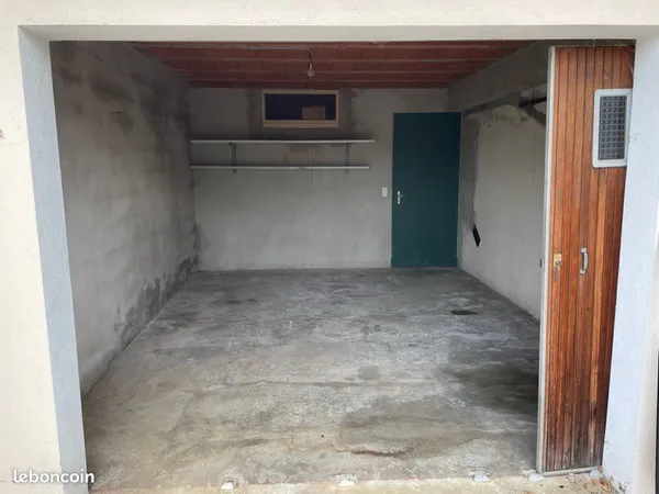 Garage pour stockage