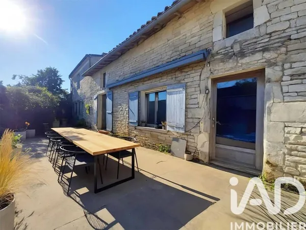 Maison 7 pièces 212 m²