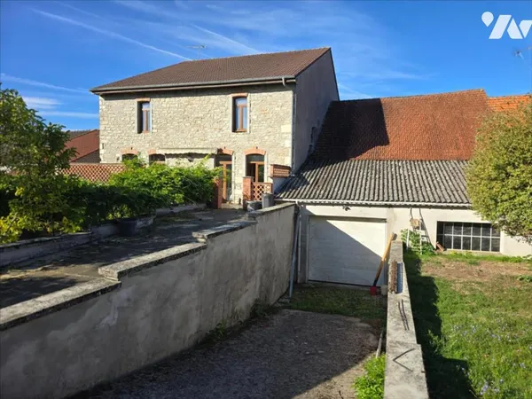 Maison 7 pièces 246 m²