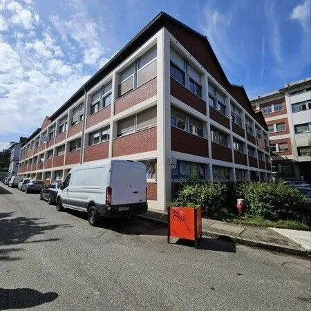 Bureau 47 m²