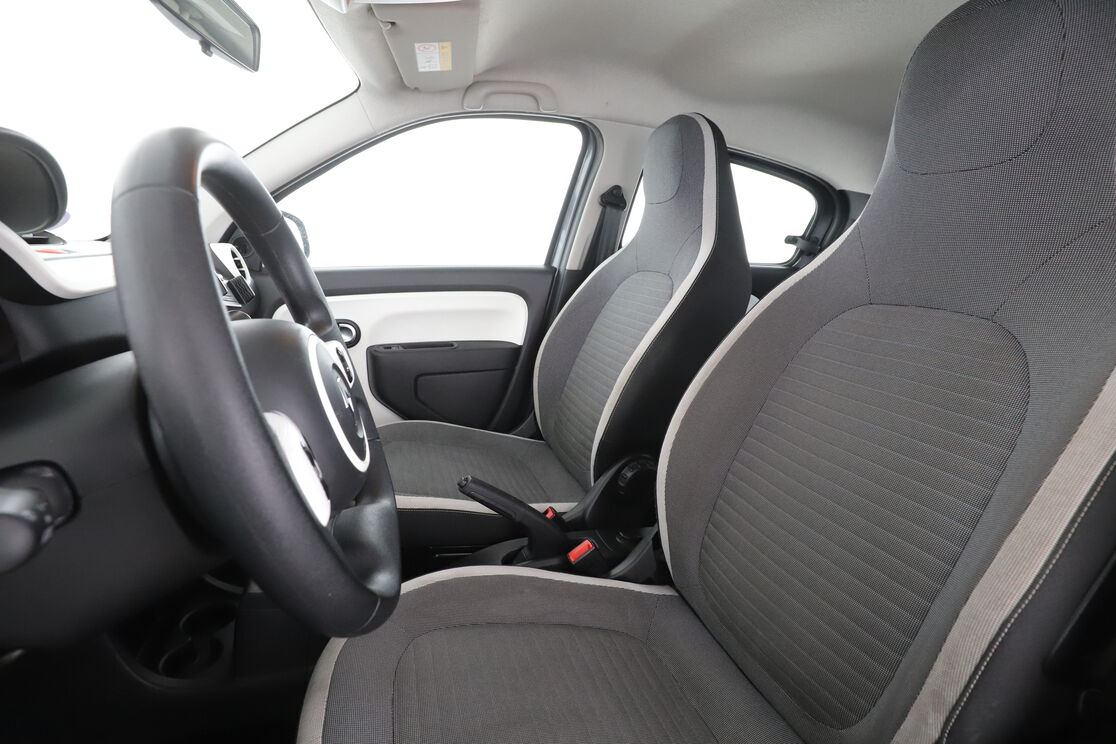 Renault Twingo 1.0 SCe Zen — photo 9