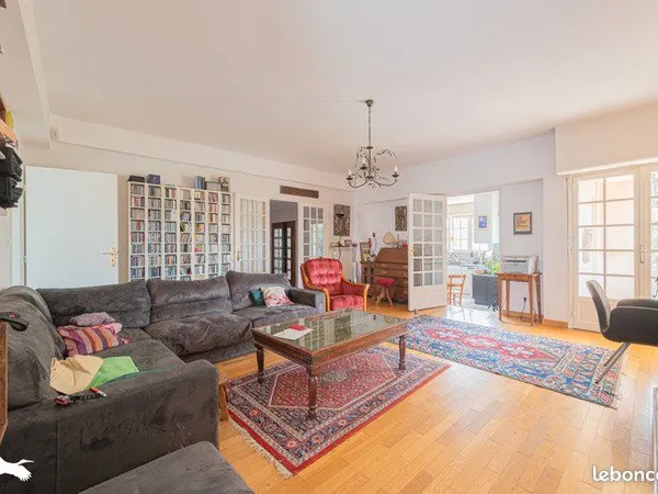 Appartement 6 pièces 173 m²