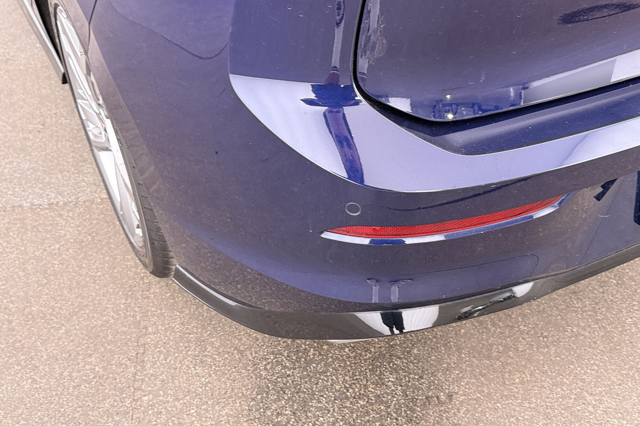 Volkswagen Golf 8 — photo 24