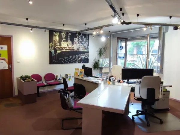Bureaux 98 m²