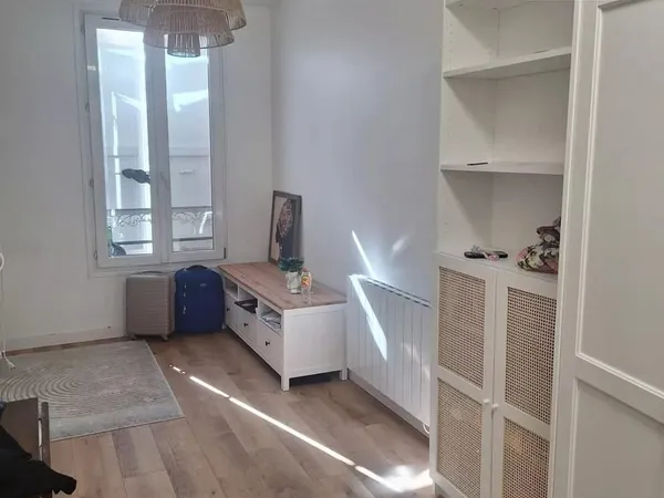 ALFORTVILLE LOCATION STUDIO MEUBLE 20.11m²