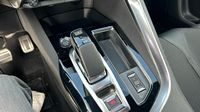 Peugeot 3008 HYBRID 225ch GT e-EAT8 — photo 46