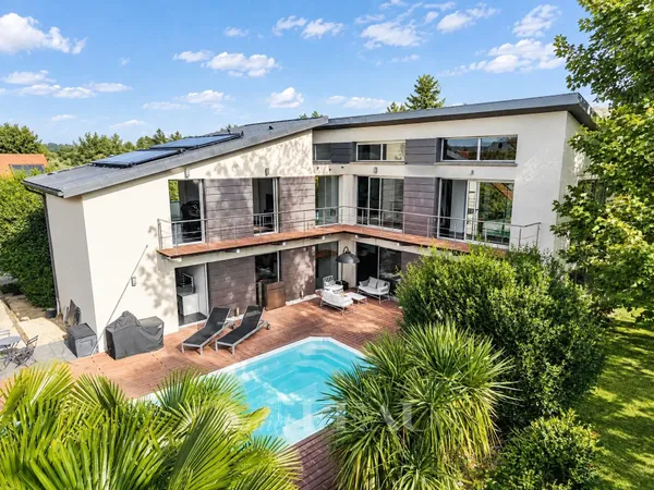Morainvilliers - Maison contemporaine avec piscine