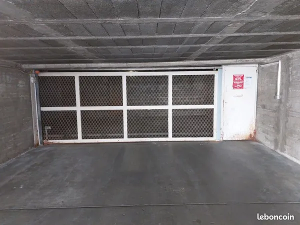 Garage 9 au 11 rue Dr Schweitzer