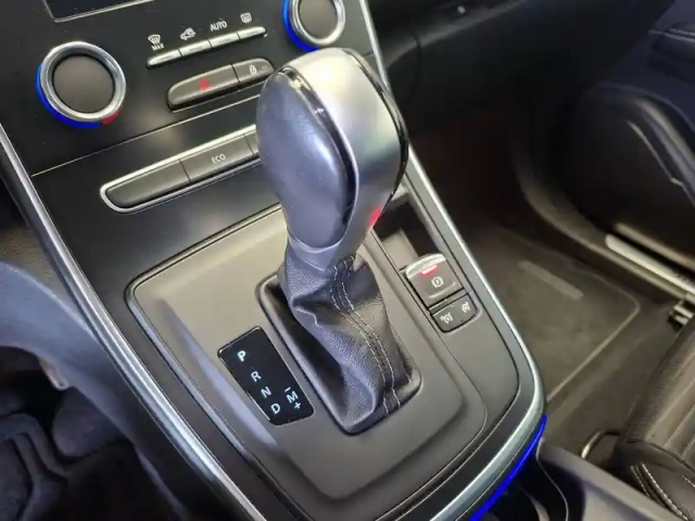 Renault Scenic grand  tce 160 energy edc — photo 40