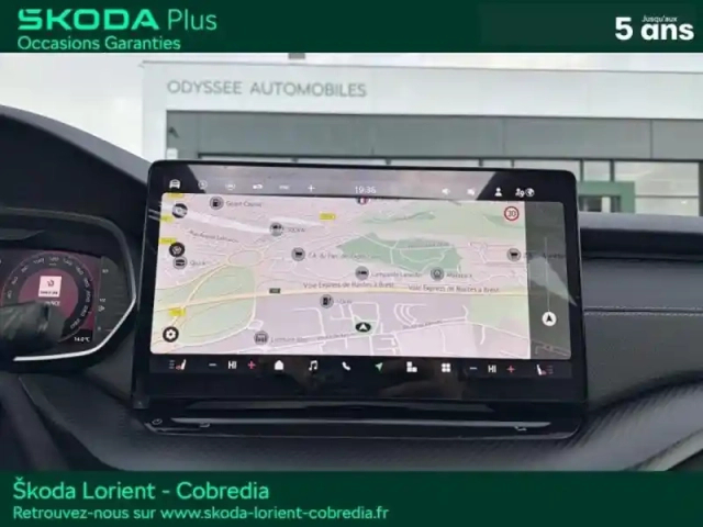 Skoda Octavia combi 2.0 tdi scr 150ch sportline dsg7 — photo 11