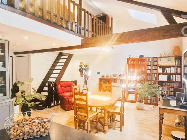 Superbe duplex rénové de 101,35 m² au cœur de La Tour-du-Pin