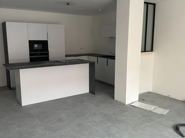 Très bel appartement de plein pied 4 pièces 83 m²