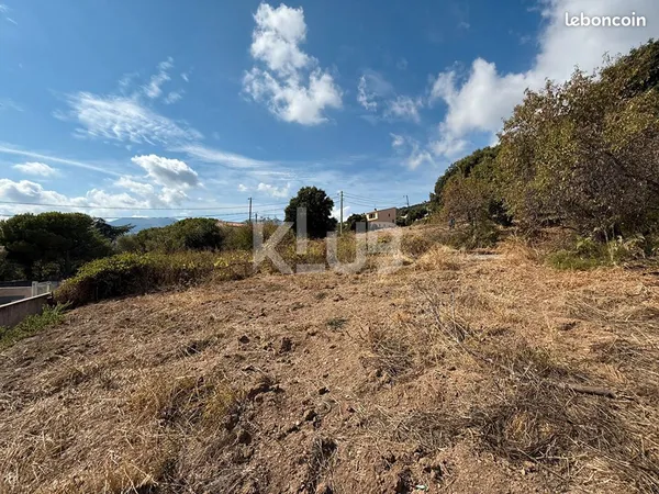 Terrain 868 m² BASTIA