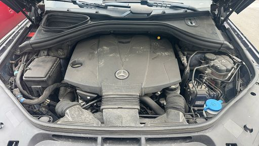 Mercedes Classe GL 350 3.0 CDI V6 4Matic 258 - Excecutive – 2014 – 200991 km – Diesel – Boîte Automatique — photo 37