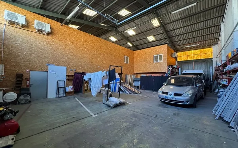 Photo 3