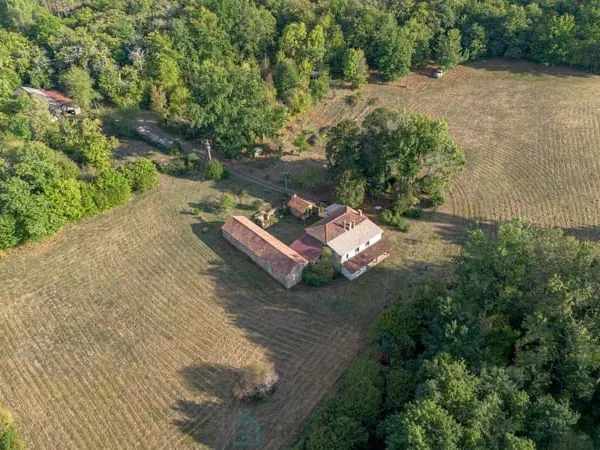 Ferme 8 pièces 186 m²