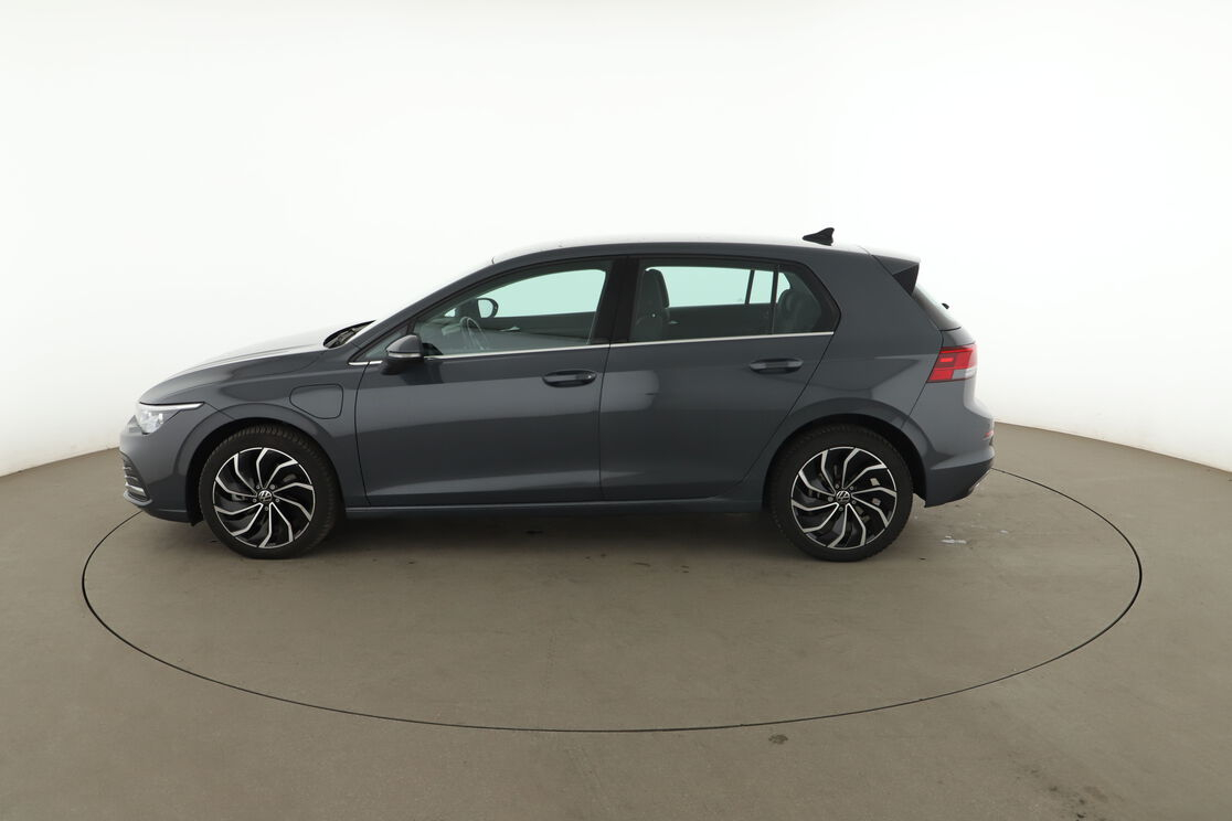 Volkswagen Golf VIII 1.4 Hybrid Rechargeable OPF Style DSG6 — photo 2