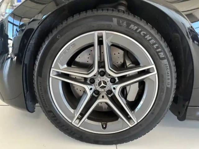 Mercedes Cla 580 e berline amg line — photo 51