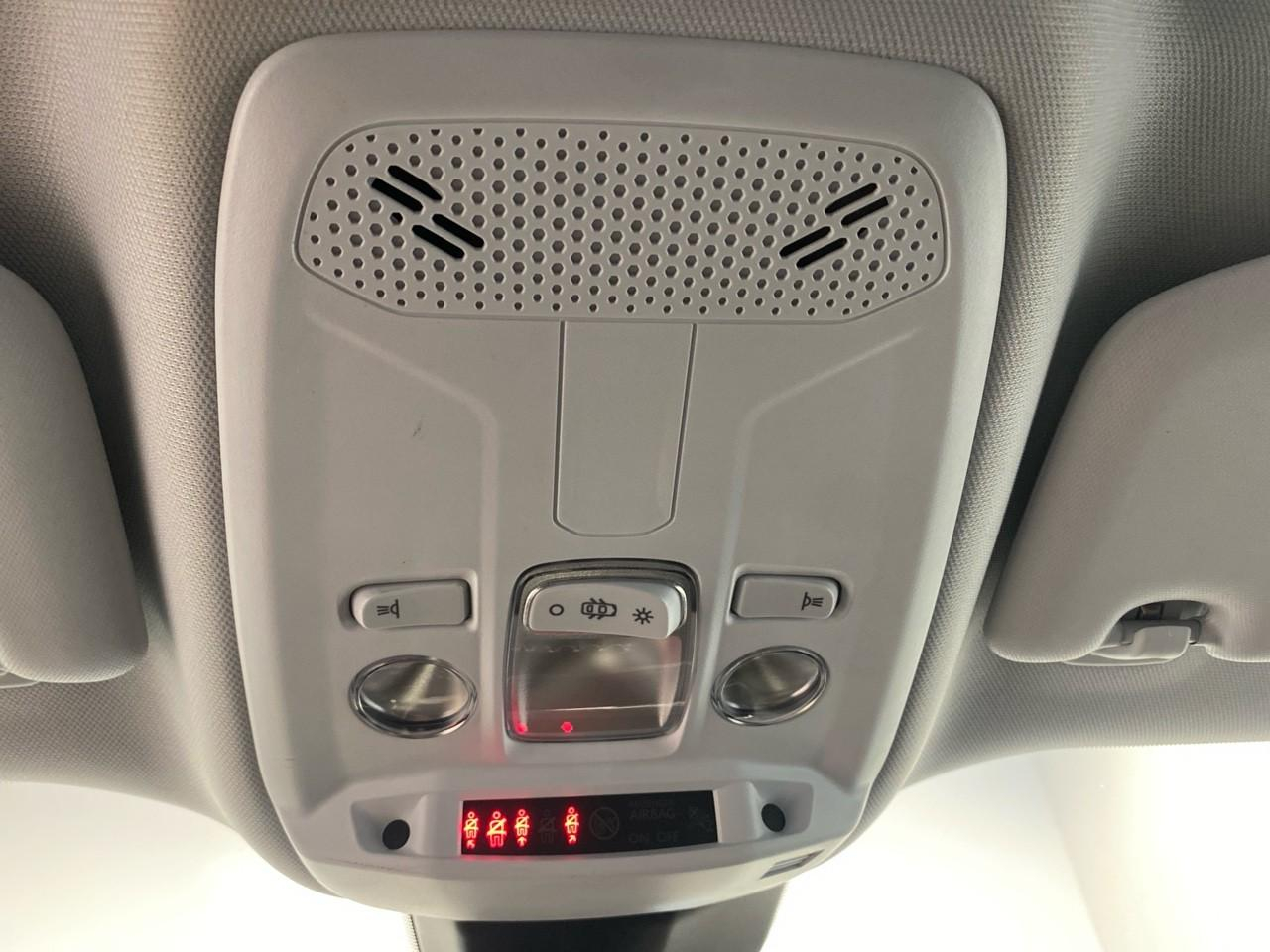 Peugeot 2008 puretech 130 s&s eat8 allure — photo 17