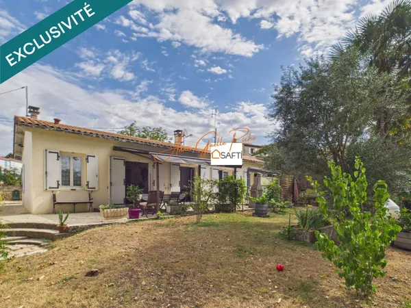 Maison 3 chambres, double garage et jardin au coeur de Saint-Porchaire