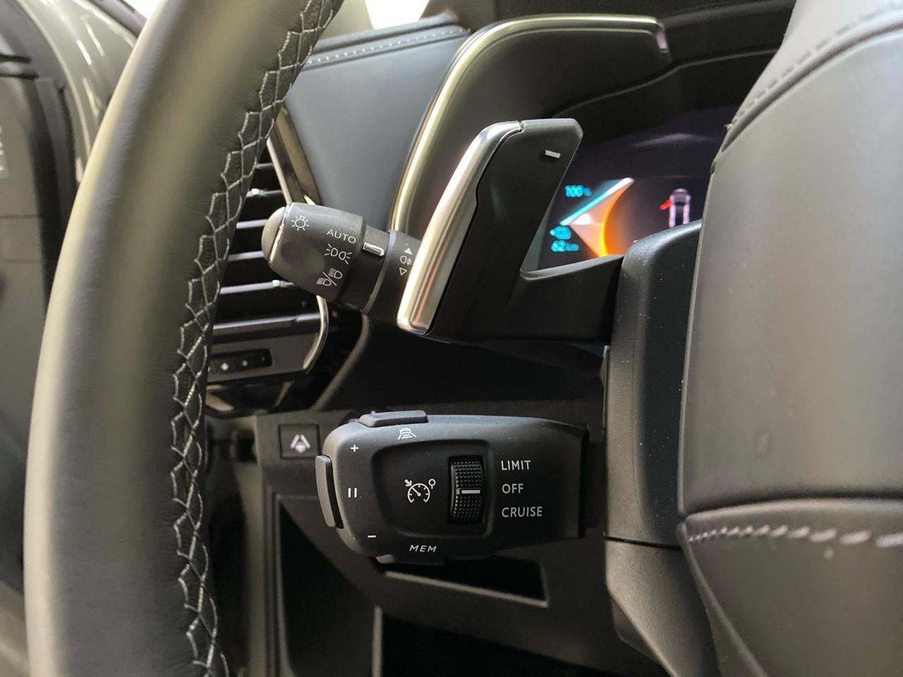 Ds Ds 7 crossback 1.6 plug-in hybrid 4x4 300ch etoile — photo 20