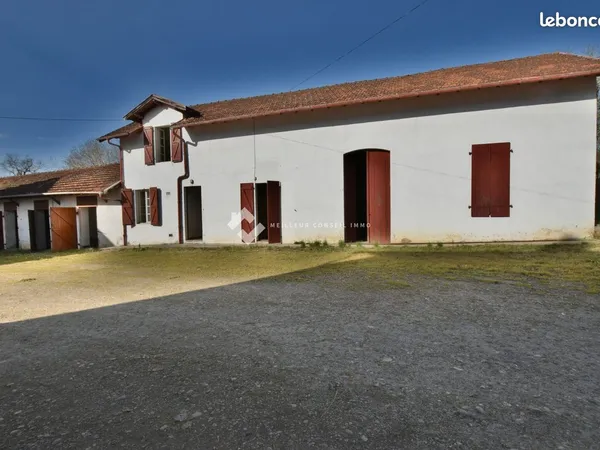 Propriété 11 pièces 319 m²