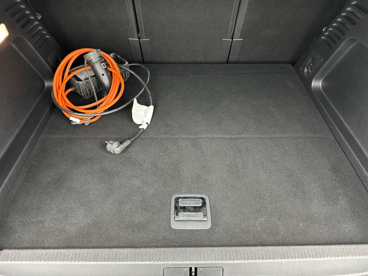 Citroën C5 Aircross hybride rechargeable 225 s&s e-eat8 c-series — photo 6
