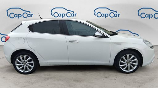 Alfa Romeo Giulietta 2.0 JTDm 140 - Distinctive – 2012 – 121144 km – Diesel – Boîte Manuelle — photo 7
