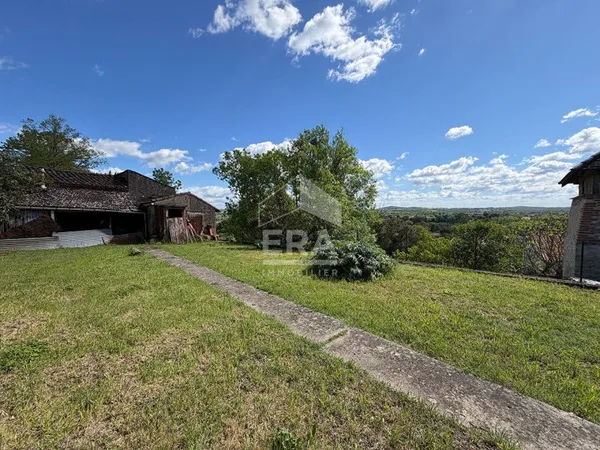 Terrain 381 m²