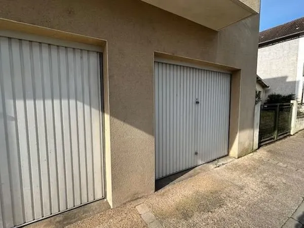 Parking/Garage