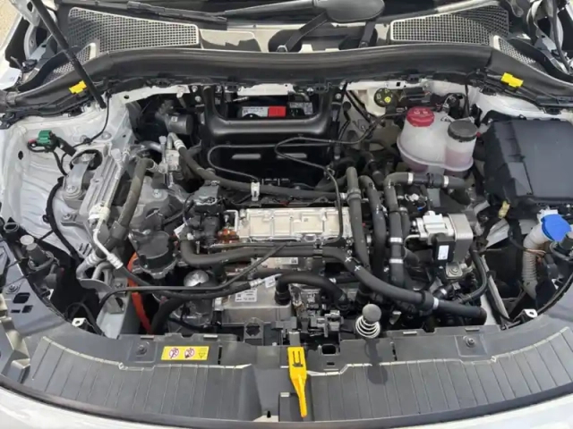 Mercedes Eqa 250+ edition — photo 12