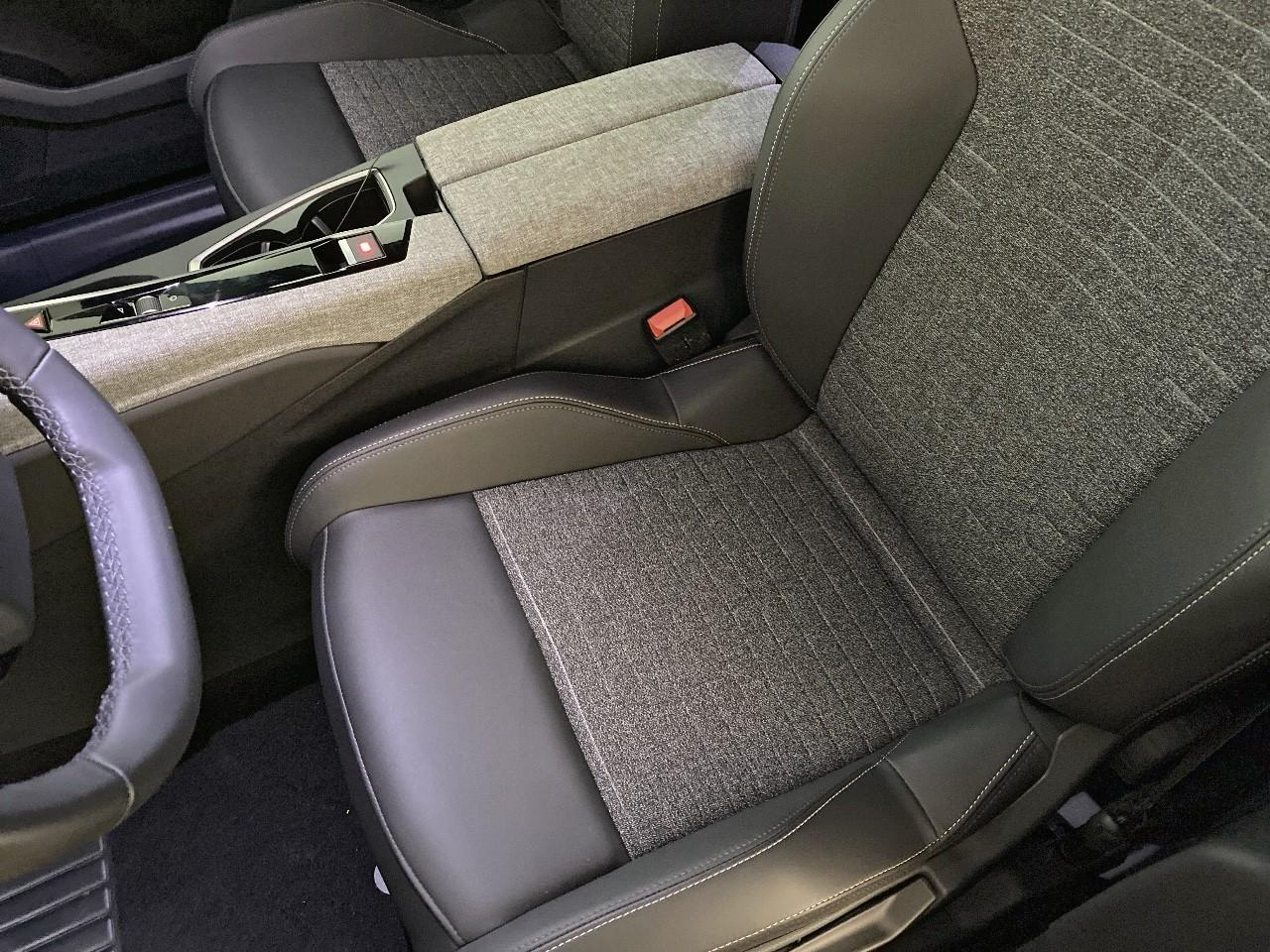 Peugeot 3008 hybrid 145 e-dcs6 allure — photo 9