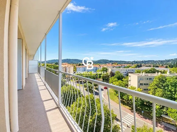 Appartement 4 pièces 82 m²