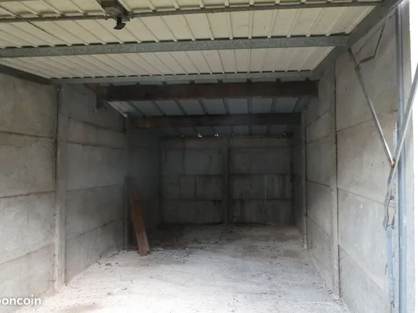 Parking/box 15 m² BETHUNE