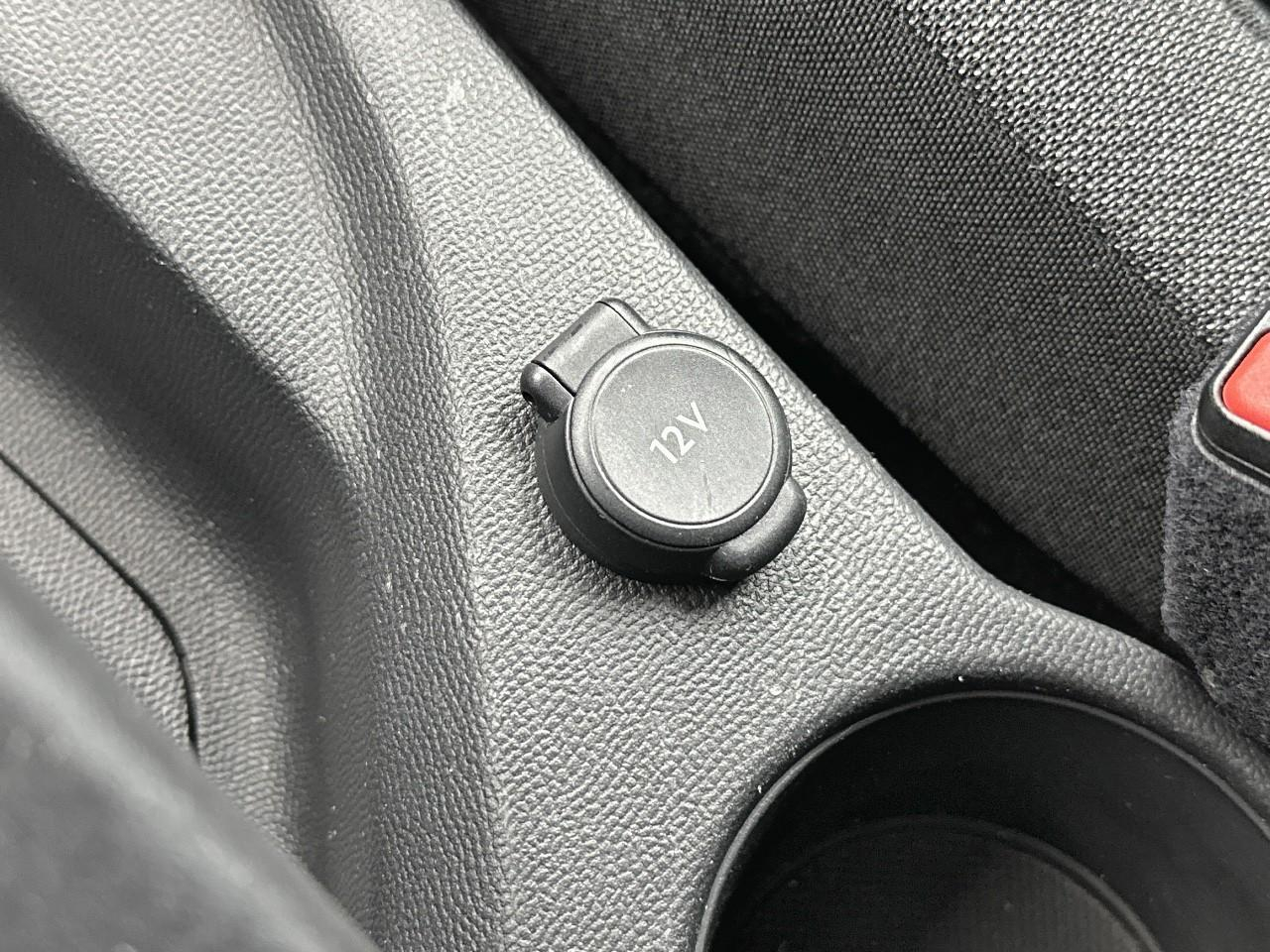 Peugeot 208 puretech 75 s&s bvm5 style — photo 28