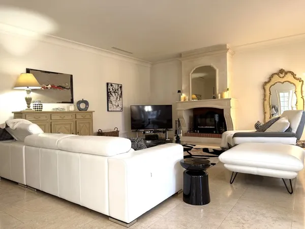 Maison de luxe 6 pièces 231 m²