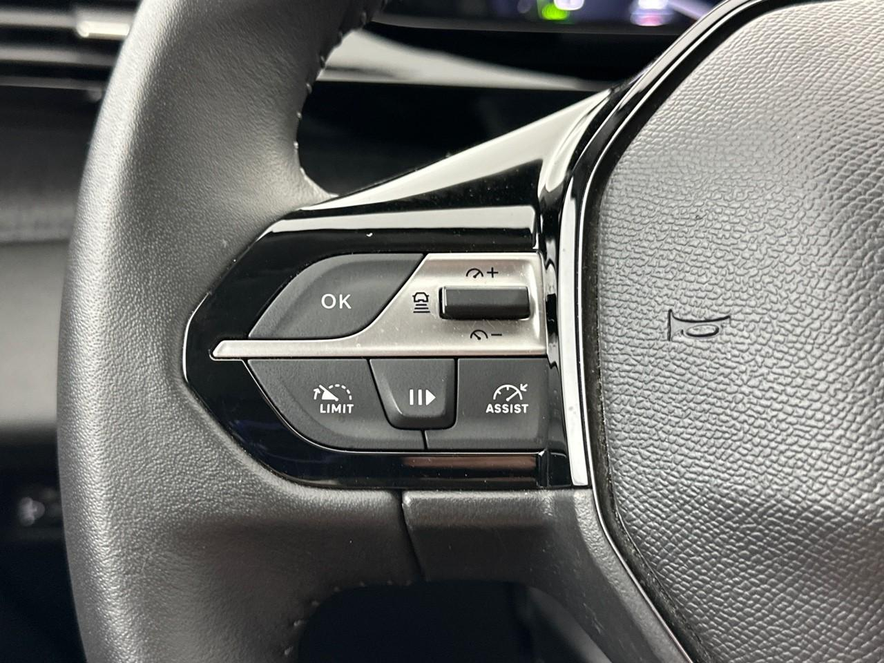 Peugeot 308 sw puretech 130ch s&s eat8 allure pack — photo 20