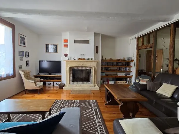 Maison 8 pièces 223 m²