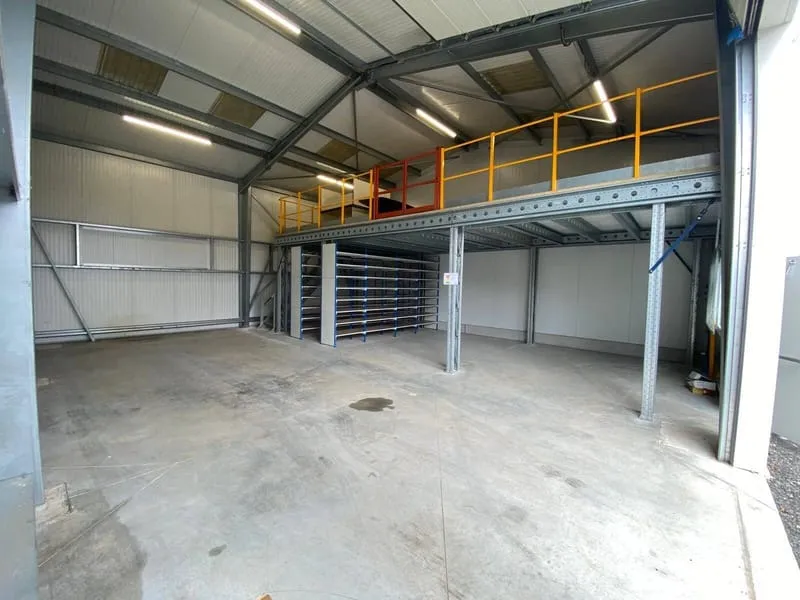 Photo 6