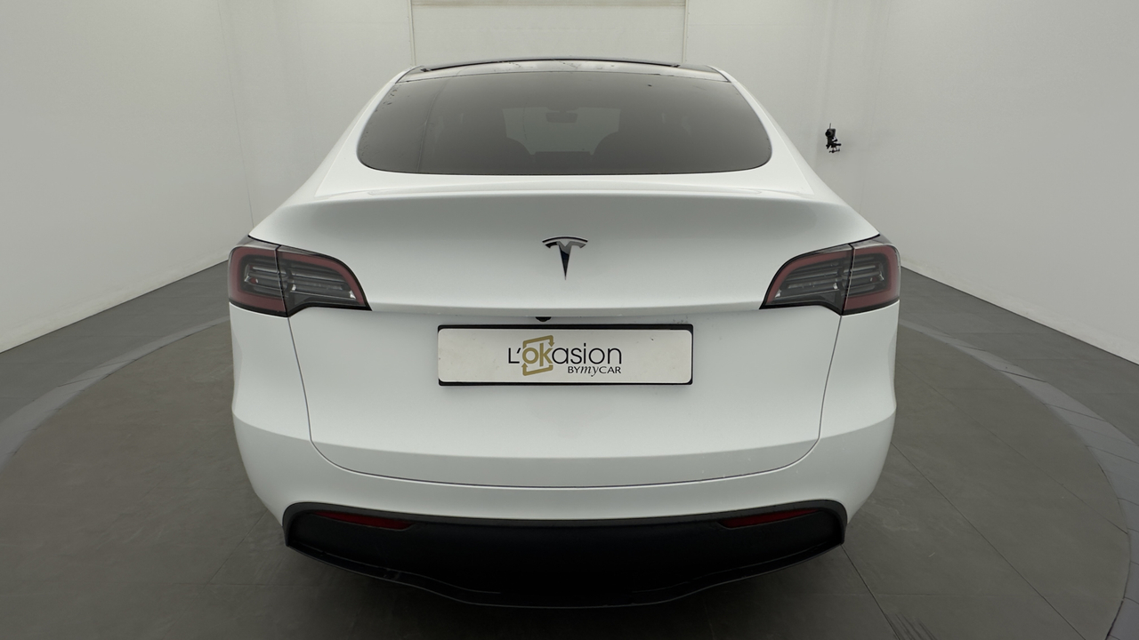 Tesla MODEL Y Long Range RWD — photo 4