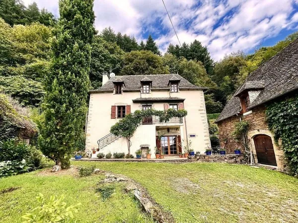 Maison 4 pièces 165 m²