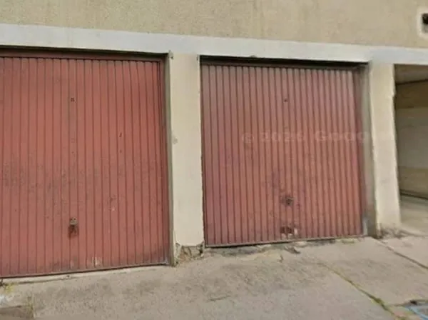 Parking 13 m²