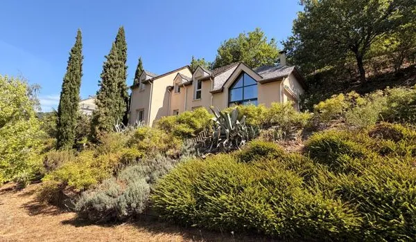 Maison 2 pièces 100 m²