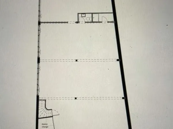 Local 2 pièces 630 m²