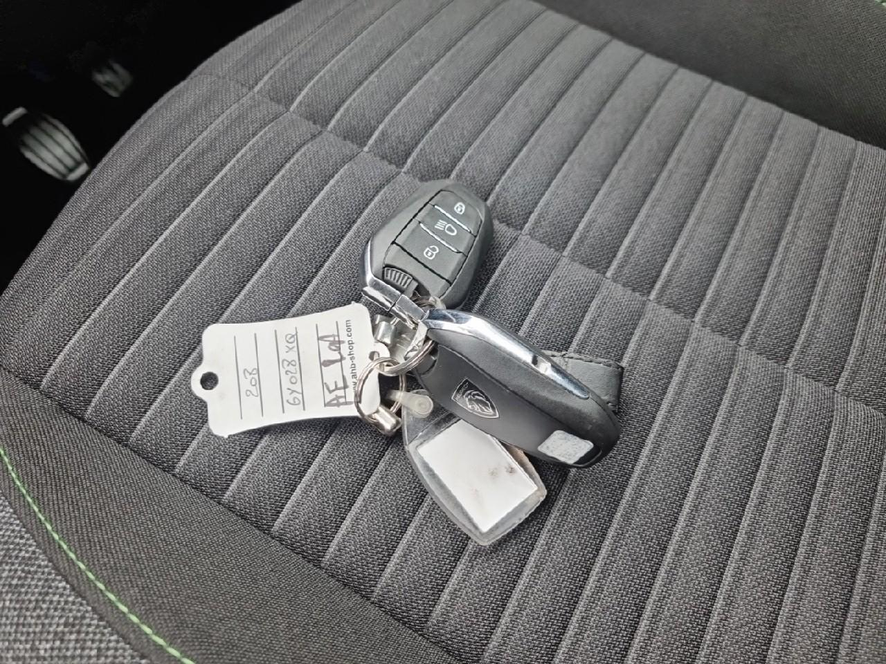 Peugeot 208 puretech 100 s&s bvm6 active — photo 18