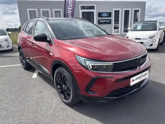 Opel Grandland 1.2 turbo 130ch gs — photo 3