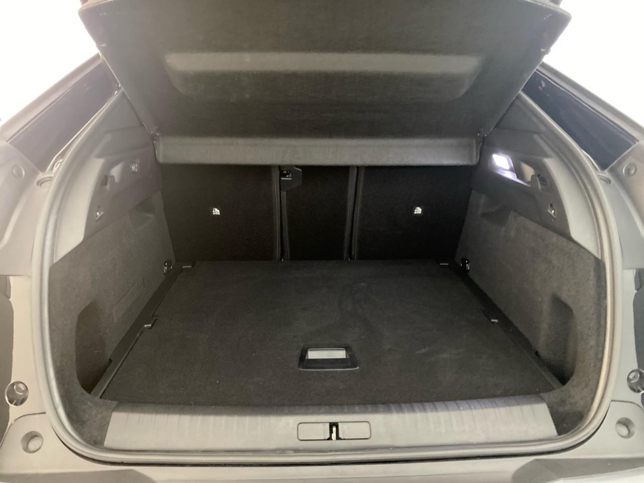 Peugeot 3008 electrique 210 ch 73 kwh allure — photo 6