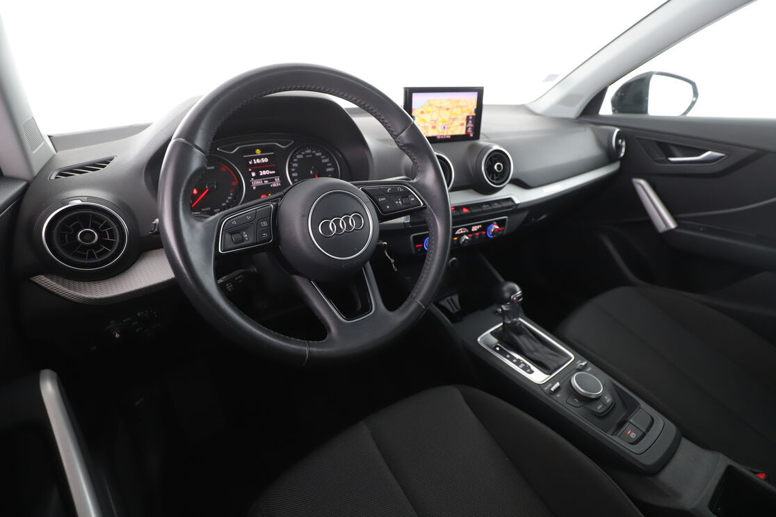 Audi Q2 30 TDI S Tronic — photo 10