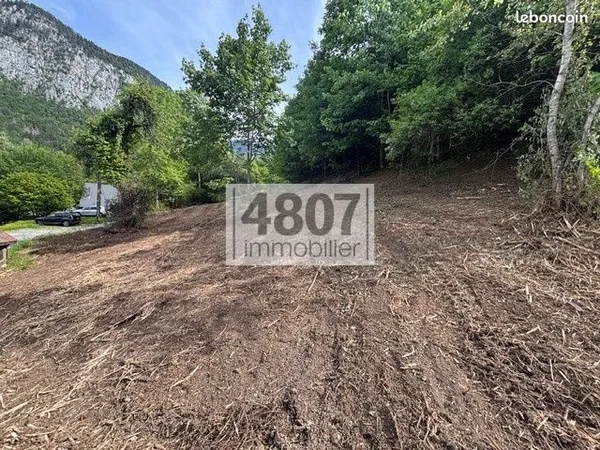 Terrain 2 500 m² Scionzier