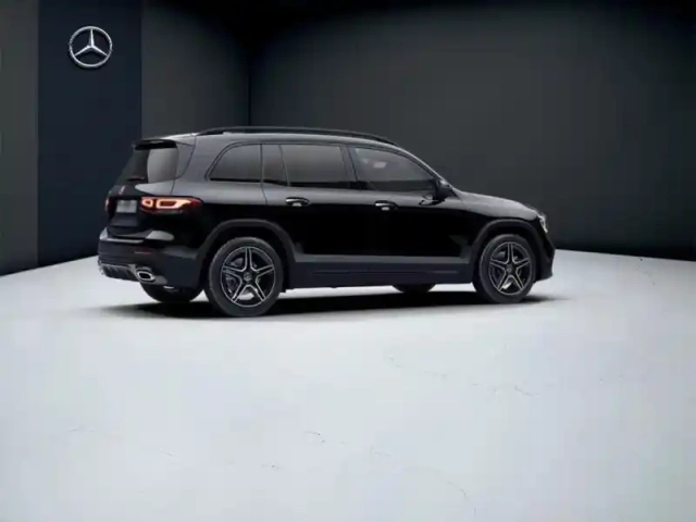 Mercedes Glb 200 d amg line — photo 20